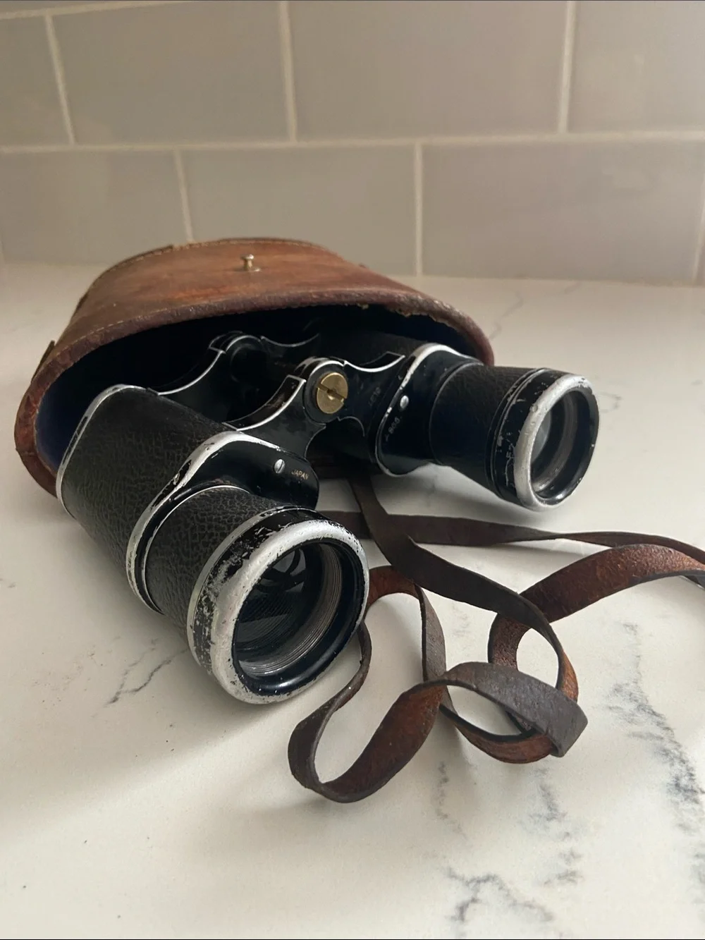 Vintage Skyline Schneider 7x35 Binoculars Germany Leather Case Working
